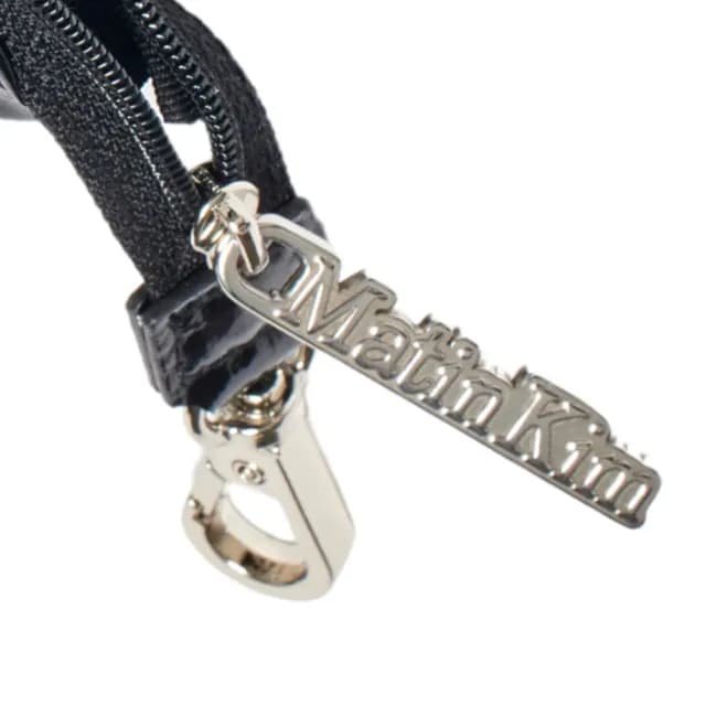 【MATIN KIM】官方旗艦 LOGO縫線迷你小物包 零錢包(黑色)