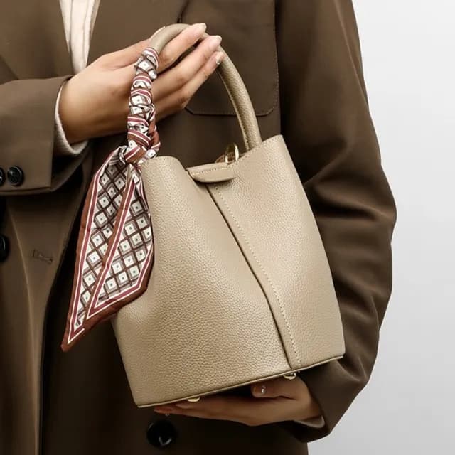 【KT DADA】真皮包包 手提包 牛皮小包 水桶包 包包 側背包 高級感 女生包包 箱包 生日禮