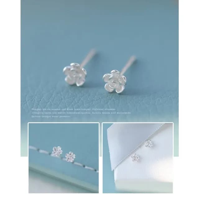 【清新抗敏】日系精美迷你立體櫻花925純銀耳釘-一對(低敏 養耳 耳環 耳飾 耳針 飾品 耳朵配件 穿搭 銀針)