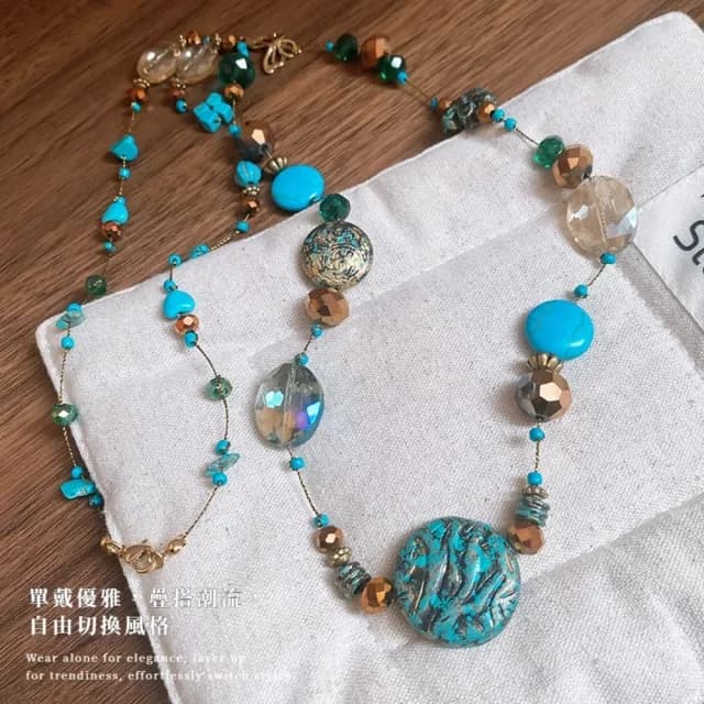 【復古異彩】異域雕紋琉光點綴長鍊(自由穿搭 波西米亞 手作 串珠 項鍊 異國風 文青飾品)