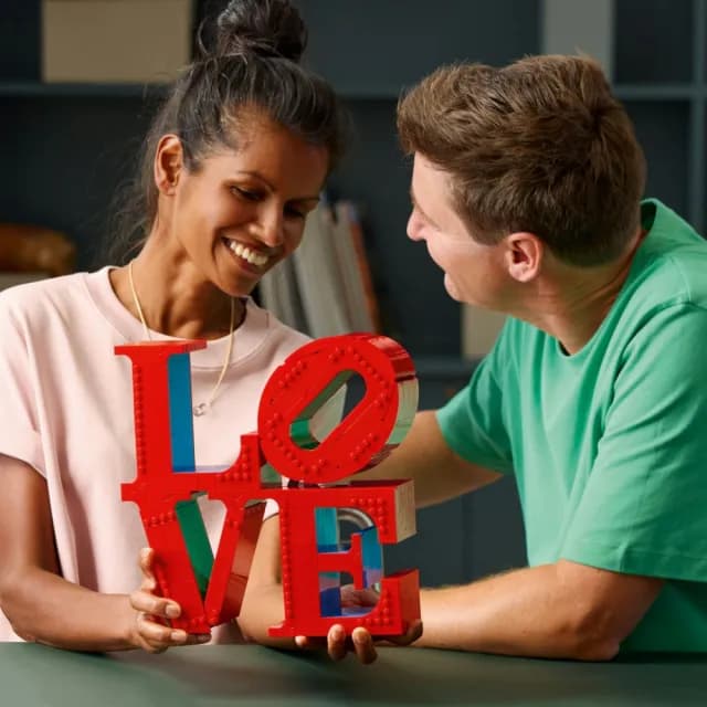 【LEGO 樂高】Art 31214 LOVE(居家擺設 節慶禮物 普普藝術雕塑 羅伯特印第安納)