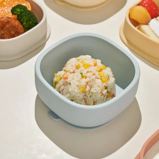 【MOYUUM】韓國 白金矽膠兩用吸盤餐碗(多款可選/兒童餐具/學習餐具)