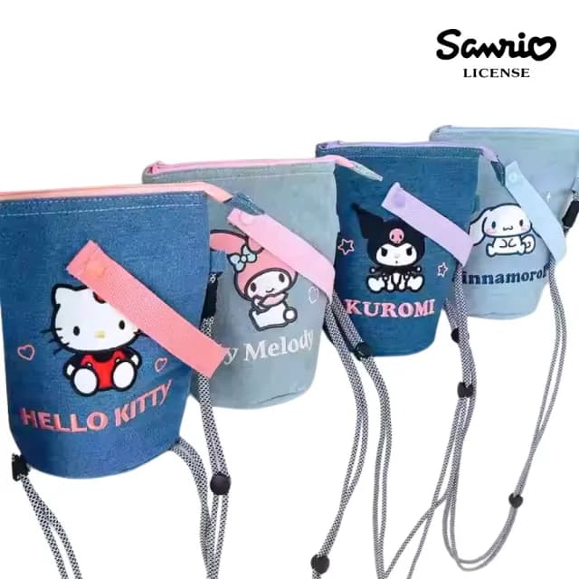 【SANRIO 三麗鷗】新款丹寧拉鍊手機包美樂蒂酷洛米大耳狗HELLO KITTY凱蒂旅行隨身包(生日禮物女兒女友禮物)
