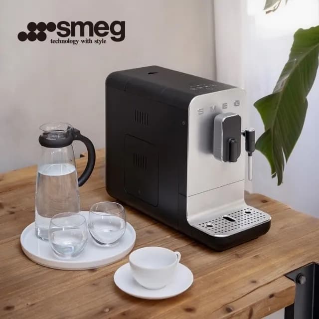 【SMEG】義大利全自動義式咖啡機BCC12款-耀岩黑(BCC12BLMUS)