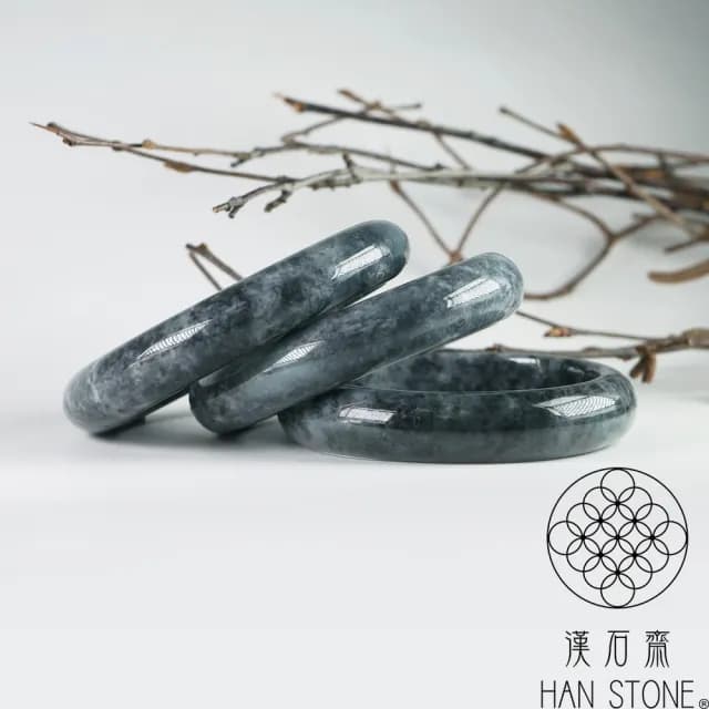 【漢石齋】情人節禮物 天然翡翠A貨 手鐲玉鐲 山水墨翠種(版寬12mm以上隨機出)