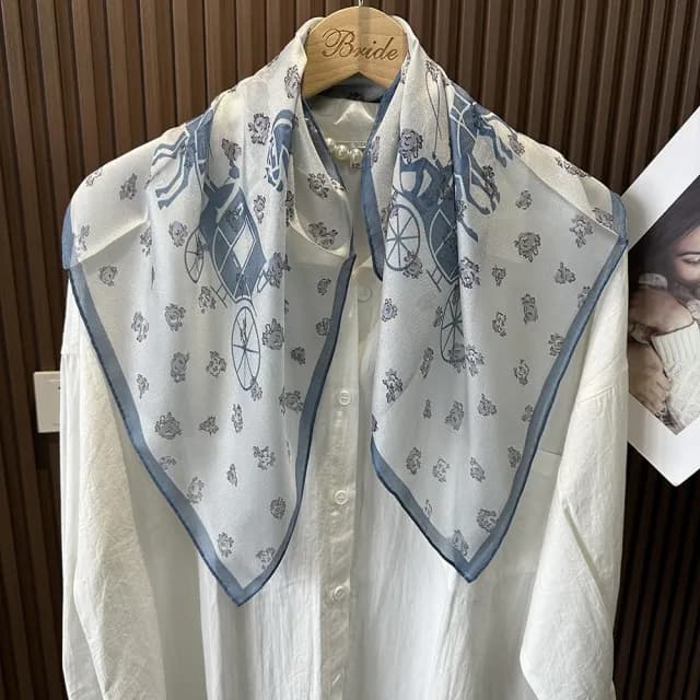 【Jun Jun】蠶絲絲巾 真絲西麗紗中方巾 65*65cm(紳士馬車)
