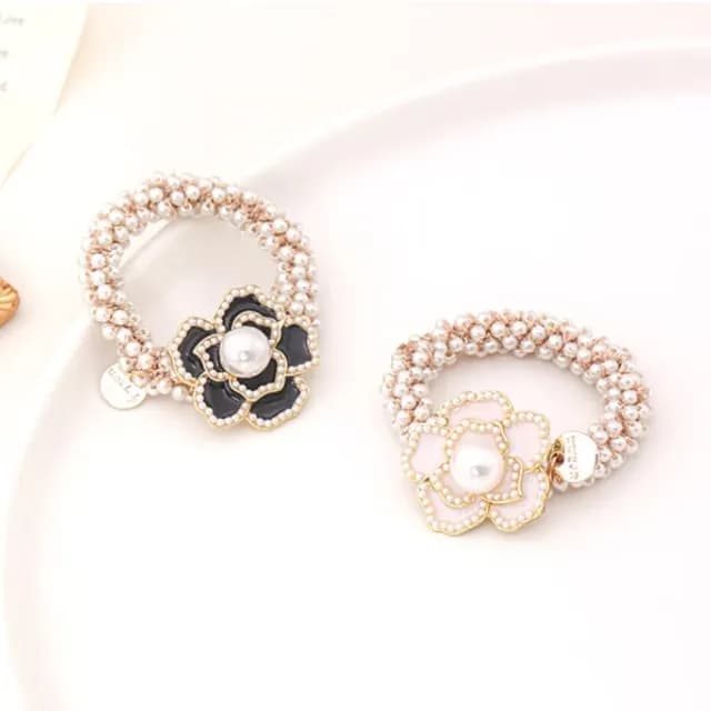 【氣質必備】法式貴氣小香風珍珠馬尾髮圈-2入組(山茶花 母親節 情人節 髮飾 頭飾 抓夾 公主頭 禮物)