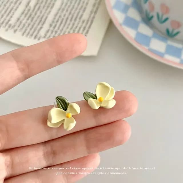 【春日甜花】輕復古手作感梔子花耳釘(耳環 耳飾 花朵 綠葉 小清新 文青感 春夏 約會 日常)