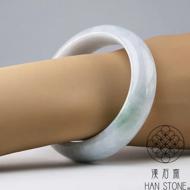 【漢石齋】情人節禮物 天然翡翠A貨 手鐲玉鐲 春帶彩種(手圍18.5/版寬16.8mm)