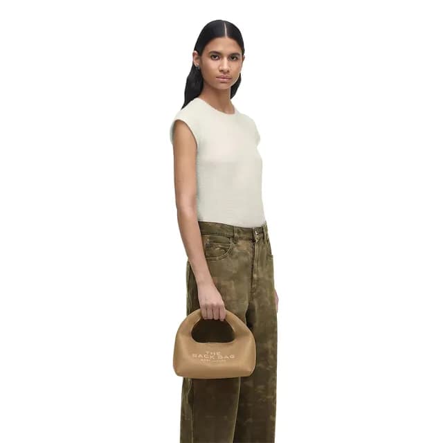 【MARC JACOBS】官方直送 THE SACK 駱駝棕迷你皮革手袋
