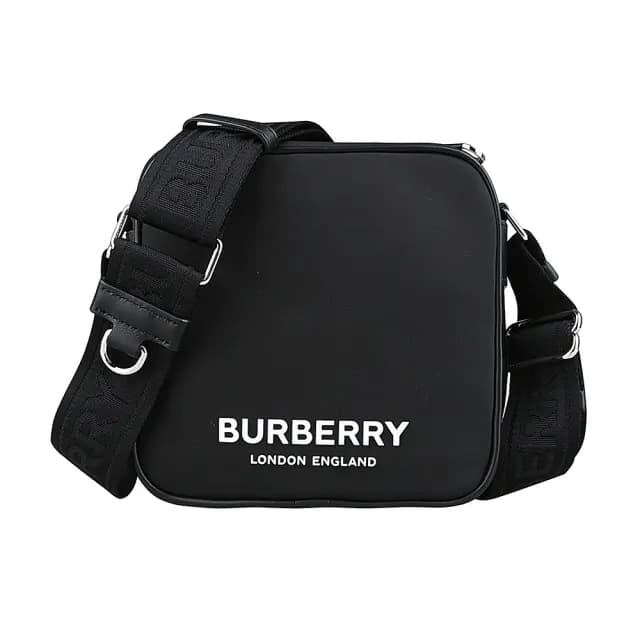 【BURBERRY 巴寶莉】BURBERRY SQUARE PADDY 燙印LOGO背帶壓印設計尼龍斜背包(黑)