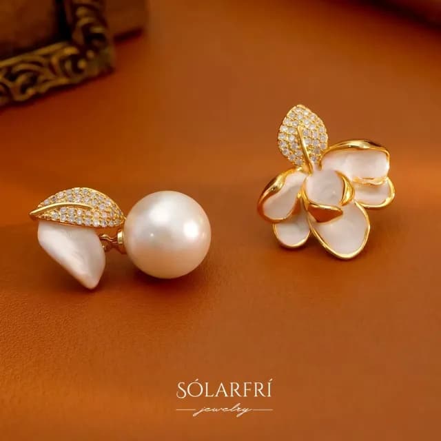 【SOLARFRi】耳針式耳環｜輕奢彩釉鍍K金色不對稱親膚低敏耳環 附品牌禮盒(閨蜜情人女友母親老婆生日禮物)