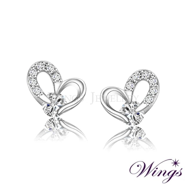 【WINGS】精鍍白K金耳環《甜蜜相擁》｜閃耀擬真鑽・甜美設計款(送禮 禮物 禮盒 輕奢 質感 七夕)