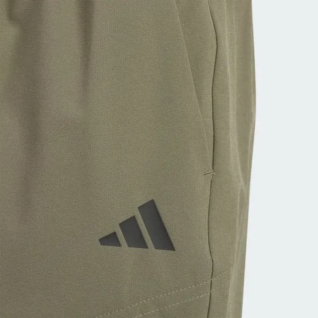 【adidas 愛迪達】運動短褲 吸濕排汗 童裝 JM7990