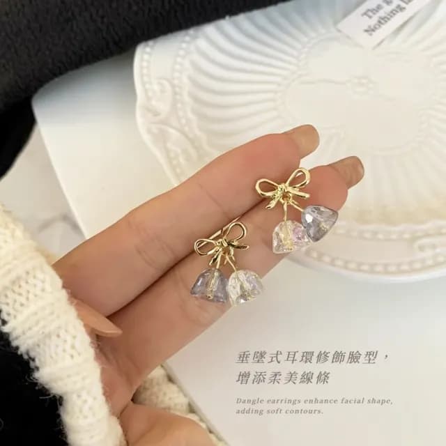 【森林系】韓系設計感鈴蘭花水晶耳環(耳針 耳釘 耳飾 穿搭配件 飾品 復古 洋裝)