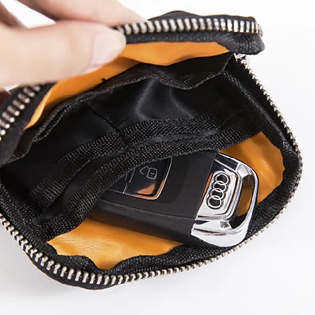 【YUJI 優集】EBIZU 日系潮流零錢包(多隔層收納 極輕防潑 鑰匙/卡片/現金一包搞定)