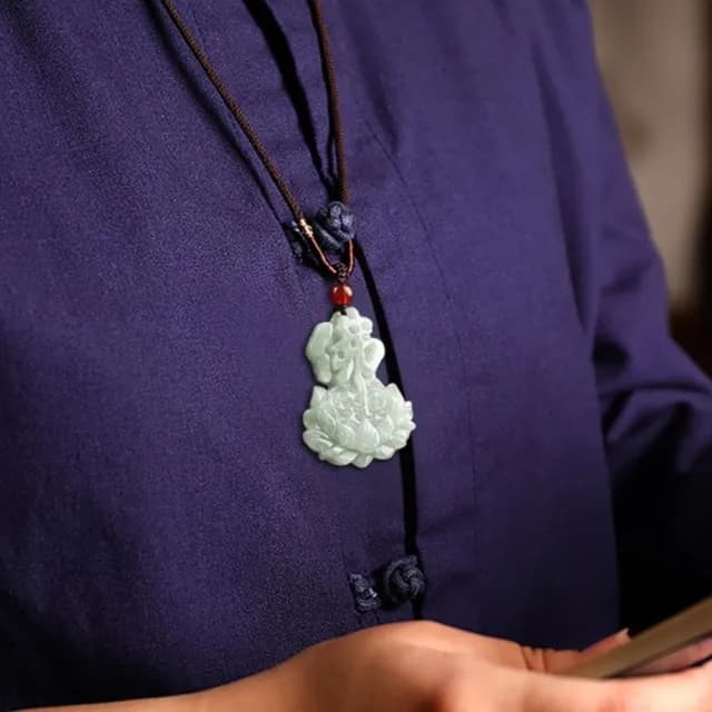 【Penny珮妮】A貨翡翠 佛牌蓮花 吊墜項鍊(母親節 父親節 情人節 生日禮物 交換禮物 新婚 新年 尾牙)