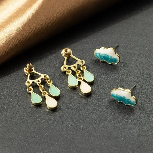 【清新雨雲】雲朵與滴耳環1對(滴油 可愛 耳飾 耳墜 飾品 耳針 耳釘 首飾 配件 禮物)