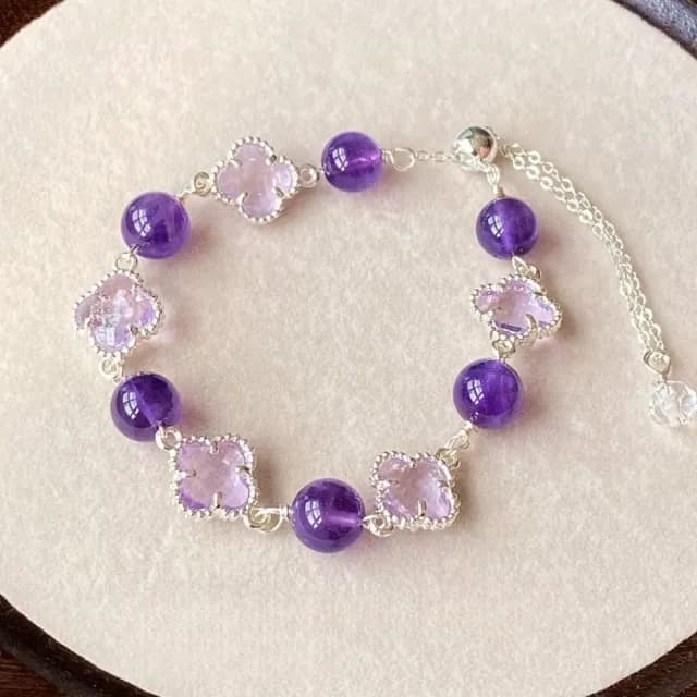 【夢幻飾品】天然紫水晶四葉草手鍊(手飾 手環 手串 花朵 配飾 貴氣 高貴)