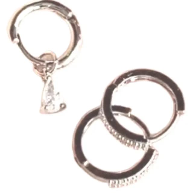 【個性韓系】不對稱水滴耳圈1對(耳飾 耳墜 飾品 耳針 耳釘 首飾 耳環 情人節 配件 禮物)