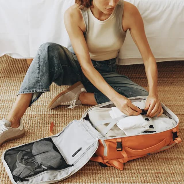【BAGSMART】Faro旅行雙肩背包29L 附斜肩收納小包 三色可選(美國品牌 大容量 登機 健行 旅行)