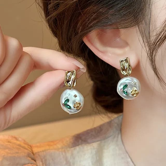 【INES】法式復古珍珠鋯石美鑽花朵造型耳環(珍珠耳環 鋯石耳環 美鑽耳環)