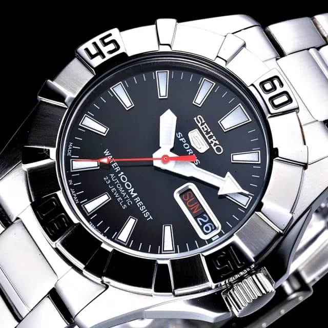 【SEIKO 精工】手錶 日製黑騎士5號23石自動機械錶-黑面/SNZF57J1(保固二年)
