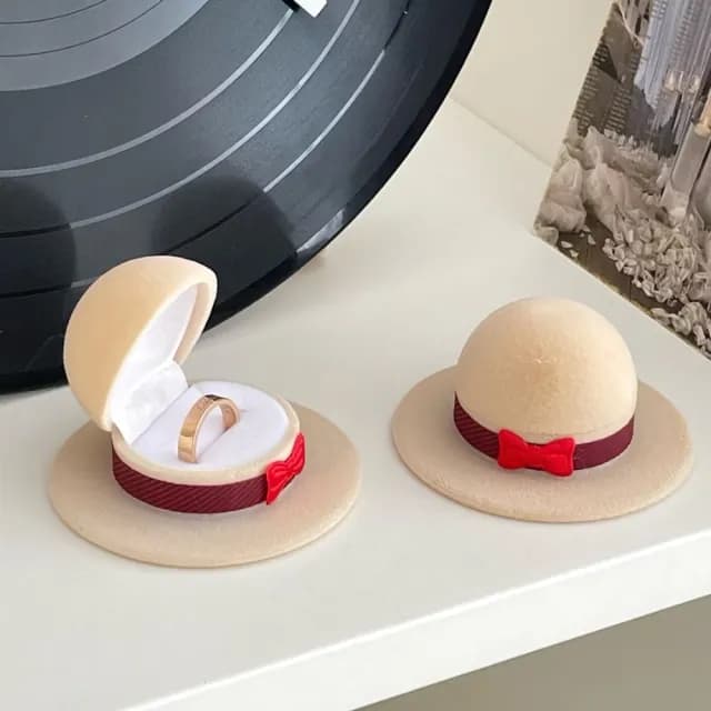 【收納小物】迷你禮帽戒指收納盒(鑽戒盒 飾品展示盒 珠寶盒 飾品收納 禮品 禮物 情人節 包裝)