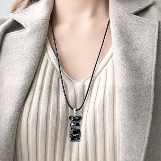 【Penny珮妮】A貨翡翠墨玉 小熊 吊墜項鍊(母親節 生日禮物 交換禮物 尾牙 新年 結婚 情人節 毛衣鏈)