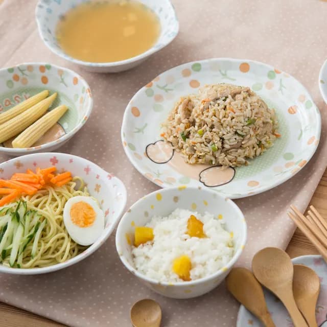 【LohasPottery 陸寶】日本製 美濃燒 動物卡通釉下彩壓紋飯碗(餐具四件組)