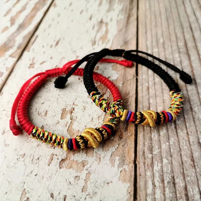 【財神小舖】財源無限 金剛結五色線手鍊(兩款任選 已開光 招財 財運 平安)