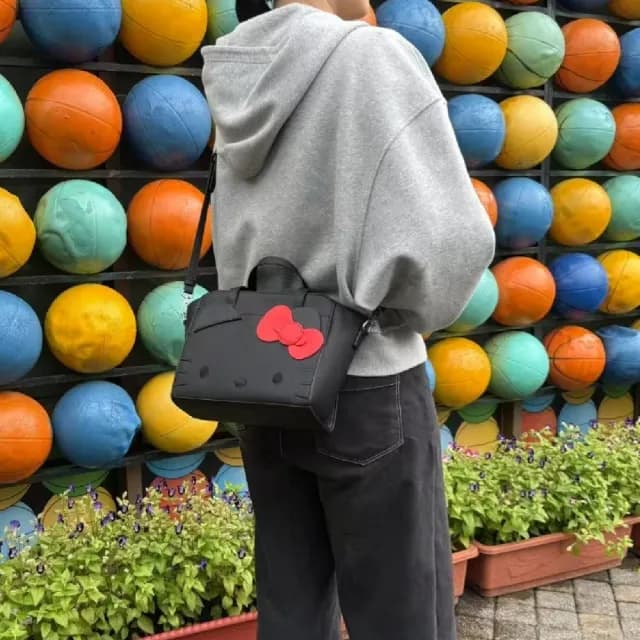 【Sleepyville Critters 酷樂村】情人節禮物 Hello Kitty x 酷樂村 童趣造型淑女包(三麗鷗 聯名)