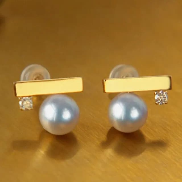 【La Corser】平衡木系列 6.5-7mm Akoya 海水珍珠 耳釘 18K金 鑽石耳飾 優雅精緻 氣質百搭 魅力推薦