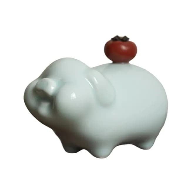 【新川】諸事大吉陶瓷豬 柿子馱背造型 喬遷新居禮品(辦公室吉祥物 陶瓷豬擺飾 職場好運點綴)