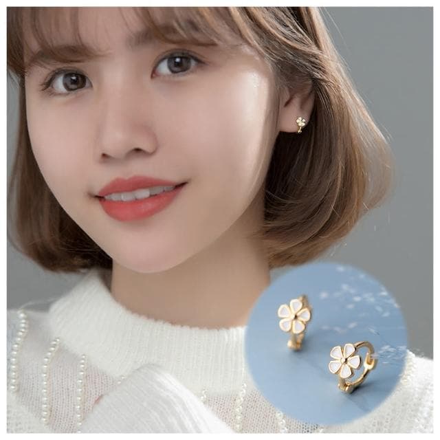【HaNA 梨花】母親節禮物 甜美入手．小花瓣耳環(耳環 耳飾 耳圈 耳釘 耳扣 耳墜)