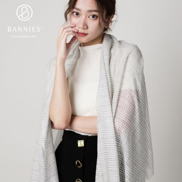 【BANNIES 喀什米爾圍巾】頂級戒指絨｜璀璨無染-灰(圍巾 披肩 羊毛 羊絨)