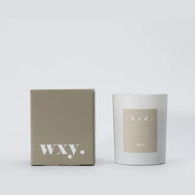 【英國 wxy.】經典蠟燭- bed. 麝香 & 黑香草(200g/專櫃公司貨)