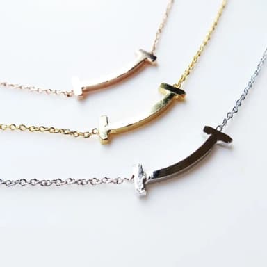 【日本MELODY ACCESSORY】日本製典雅浪漫微笑造型銀項鍊 附延長鍊(日式輕奢珠寶 微鑲鑽精緻禮物)