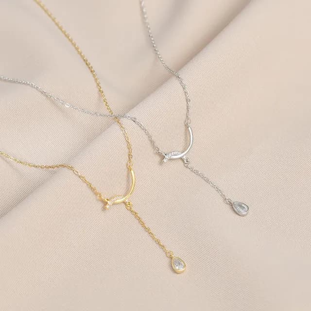 【Umi】韓式東大門簡約奢華時尚優雅百搭銀項鍊(浪漫水滴單鑽流線型造型微鑲鑽 韓劇 精緻情人節禮物)