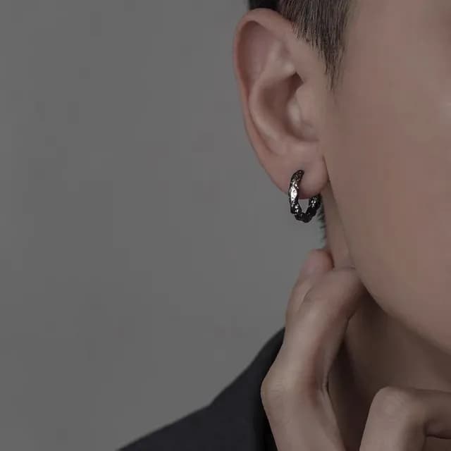 【A&R】s925純銀潮流個性男款嘻哈風青藤耳扣 單入(黑色幽默 抗過敏 耳環 情人節 生日禮物)