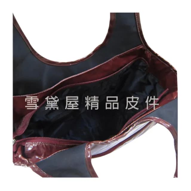 【SNOW.bagshop】情人節禮物 托特包大容量可A4資料夾(復古設計進口防水包 PVC材質隨身物品外出休閒手提)