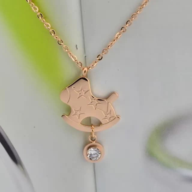 【米蘭精品】現貨+預購 玫瑰金鑲鑽項鍊吊墜子(時尚可愛小木馬流行飾品情人節生日聖誕節交換禮物2款71x37)