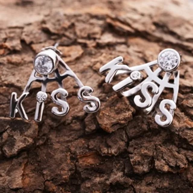 【米蘭精品】現貨+預購 耳環鑲鑽流行銀飾品(時尚字母KISS七夕情人節生日聖誕節交換禮物73ac43)