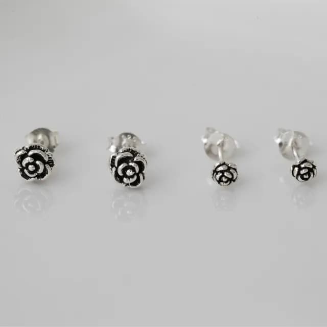 【玖飾時尚】925純銀雙色玫瑰花耳針耳環(925純銀)