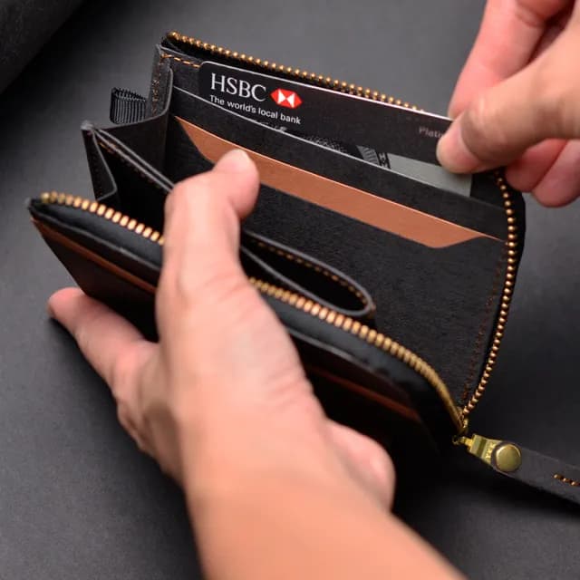 【俬品創意】雙11 L型零錢包_咖啡黑(RFID防盜刷.感應免取卡)