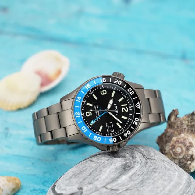 【FOSSIL】GMT 限量鈦金屬200米潛水錶-灰/45mm 禮物 送禮 推薦(LE1100)