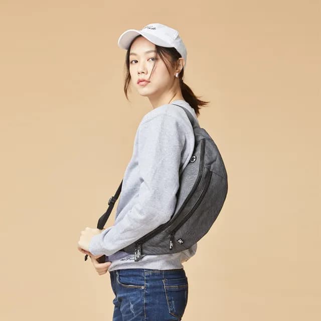 【eeCute】父親節禮物 防側錄RFID斜側背包(質感灰)