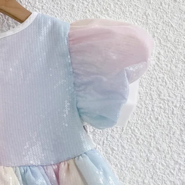 【橘魔法】七彩亮片澎澎袖連身紗裙洋裝 (附蝴蝶結髮夾 女童 禮服 攝影 童裝 全家福 婚禮 中童)