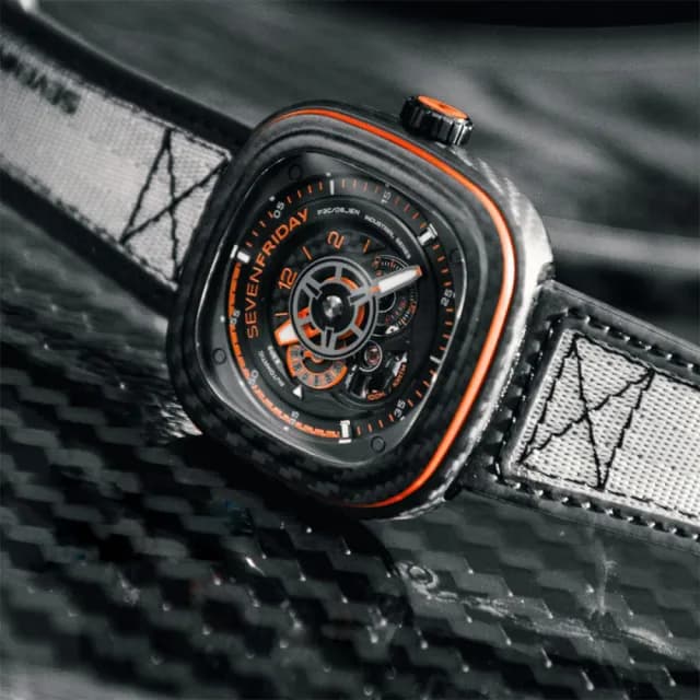 【SEVENFRIDAY】橘色碳纖維限時發行版機械錶 送禮 禮物 推薦(P3C/09)