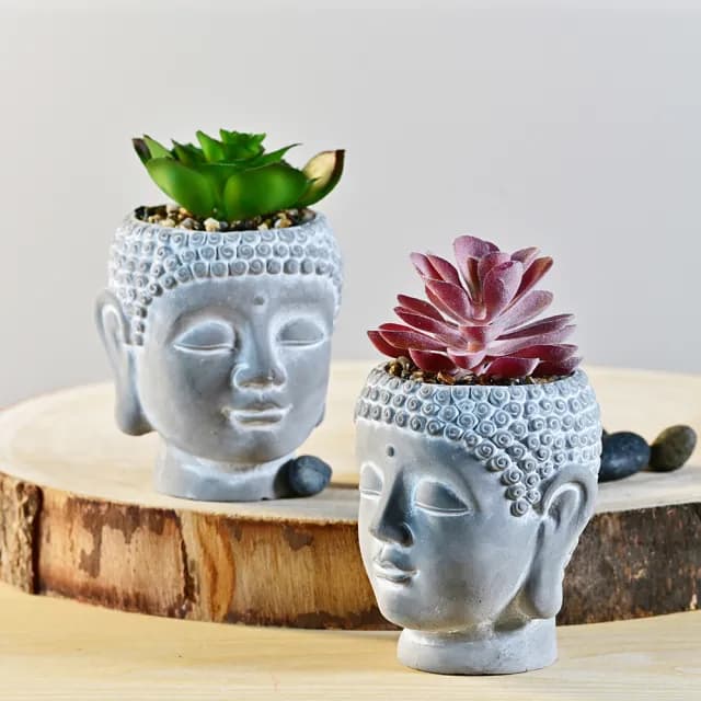 【YU Living 信歐傢居】仿真佛祖造型多肉植物水泥小盆栽二件組 人造盆栽(二件一組/高13公分/2色/紫色.綠色)